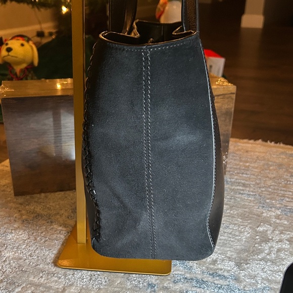 304. See By Chloe Black Leather & suede with removable Gold Charm w/coa - Picture 6 of 16